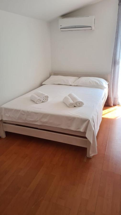 Apartments Golub Nin Extérieur photo
